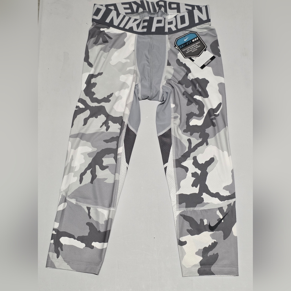 Nike Pro Combat Core Compression Hypercool Three-… - image 1